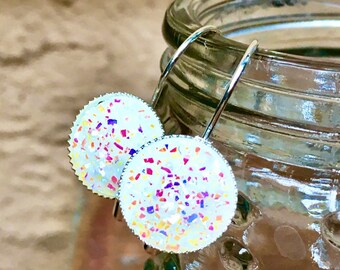 Glistening White Druzy Earrings, Silver Plated, lever back, 10mm, Faux Druzy, , White Drusy Quartz, USA, Round, Druzy Dangling Earrings