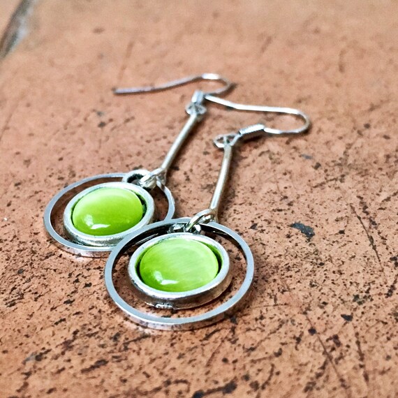 Lime Green Cat s Eye Gemstone Earrings 8mm Round Stone Green