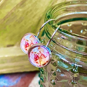 Peach & Pink Floral Lever-Back Dangling earrings, 10mm, Round, Glass, lever back, Sterling Silver .925, Earrings, USA, leverback, Abstract