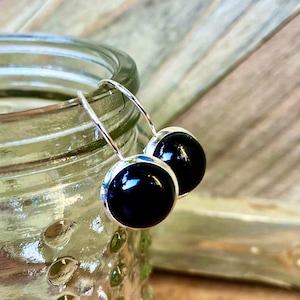 Black Onyx Gemstone Dangling earrings, Lever-back earrings, Sterling Silver .925, 10mm, round, lever back, dangling, Onyx, USA, black stone