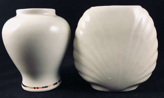 Two Small Retro Vintage Japanese Vases With Same Iris Flower Etsy