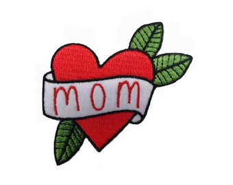Mom Heart Patch - Badge Bomb
