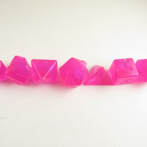 Una de nuestra clase, Barbie Girl (Pink / Purple Color Change, UV Reactive), Polyhedral Dice Set