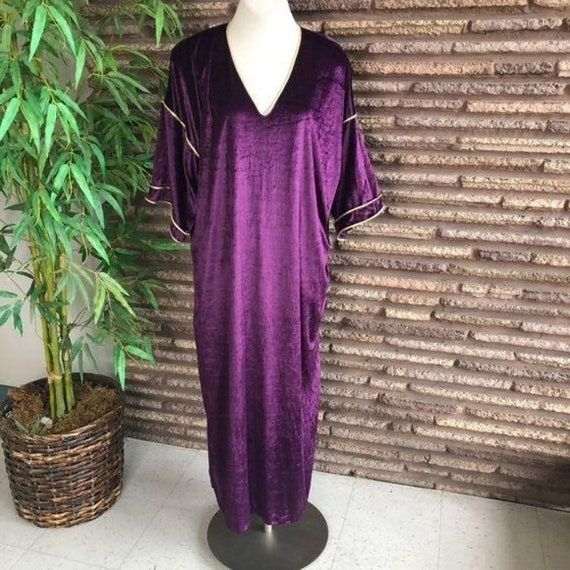 Mary McFadden Vintage Purple Plush Lounge Caftan