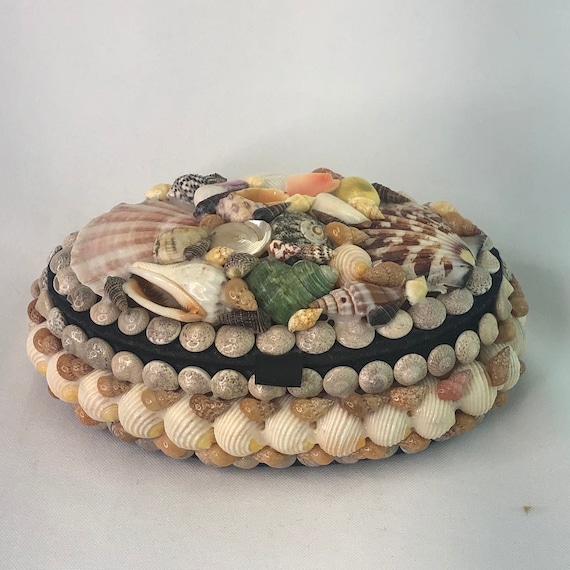 Vintage Folk Art Sea Shell Oval Lidded Box - image 7