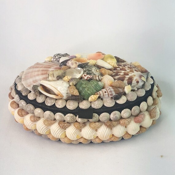 Vintage Folk Art Sea Shell Oval Lidded Box - image 6