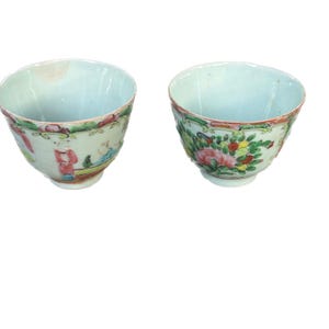 Juego de 2 cuencos de té de porcelana con medallón de la familia Rose de estilo chino vintage