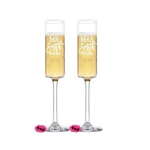 Engraved Champagne Glass With Stem, Personalized Champagne Toasting Flute Set, Custom Pair Of Glass Champagne Flutes, Wedding Glasses