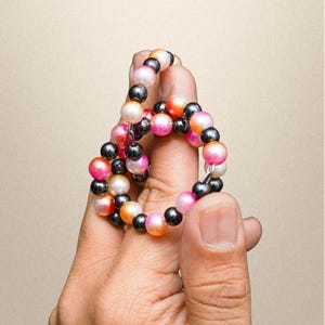 Lightweight Beaded Fidget Toy – Handmade Ring Desk Knick Knack with Interlocking Loops | Orbi Loops