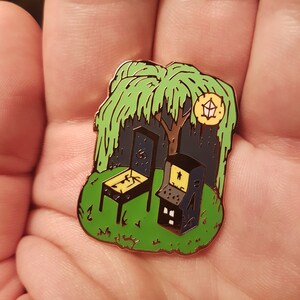 Emaille Pin Lost Arcade Machines