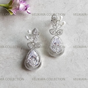 Silver Bridal earrings Wedding earrings Bridal jewelry Statement earrings Crystal Drop earrings Art Deco Vintage earrings Leaf Earrings Emma
