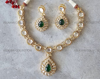 Emerald Kundan Necklace Green Pendant & Earrings Gold Plated Kundan Jewelry Indian Wedding Jewelry Pakistani Jewelry Fine Sabyasachi Jewelry