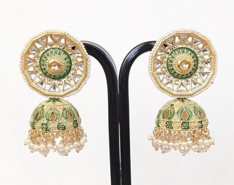 Green Kundan Jhumka Pearl Antique jhumka Temple Jewelry Indian jewelry Indian Earrings Wedding jewelry Pakistani Jewelry Punjabi Jewelry
