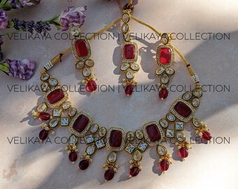 Maroon Kundan Choker Necklace Earrings Tikka/ Indian Jewelry/ Pakistani Jewelry / Indian Bridal jewelry / Indian wedding/ Party wear Jewelry