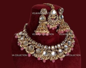 Conjunto de colar choker rosa Kundan: brincos Jhumka e tikka