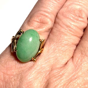 Vintage 14K Yellow Gold Jade Cocktail Ring, Understated and Elegant