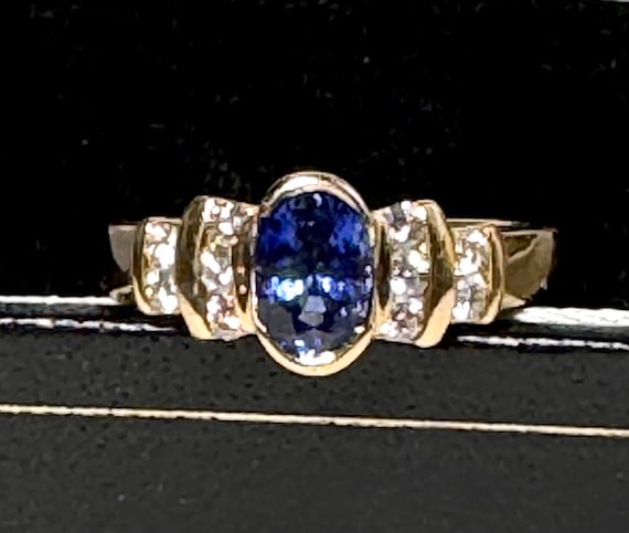 Gorgeous High Quality 18K Yellow Gold Sapphire Di… - image 1