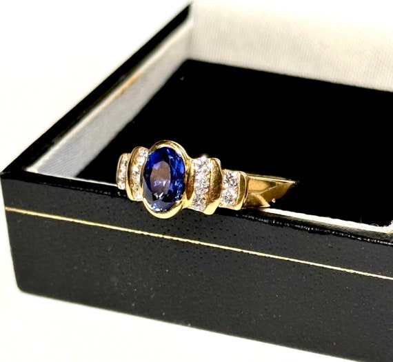 Gorgeous High Quality 18K Yellow Gold Sapphire Di… - image 3