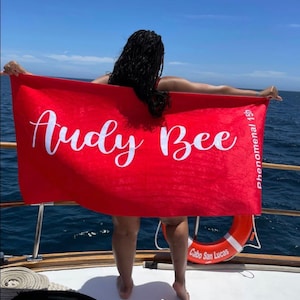 Personalisierte Script Name Strandtuch: Kundenspezifisches Urlaubsgeschenk