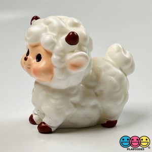 5pcs Lamb Figurine Baby White Sheep Easter Cute Figurines Plastic Resin Holiday Home Décor Display Resin Cabochons Decoden PLAYCODE3