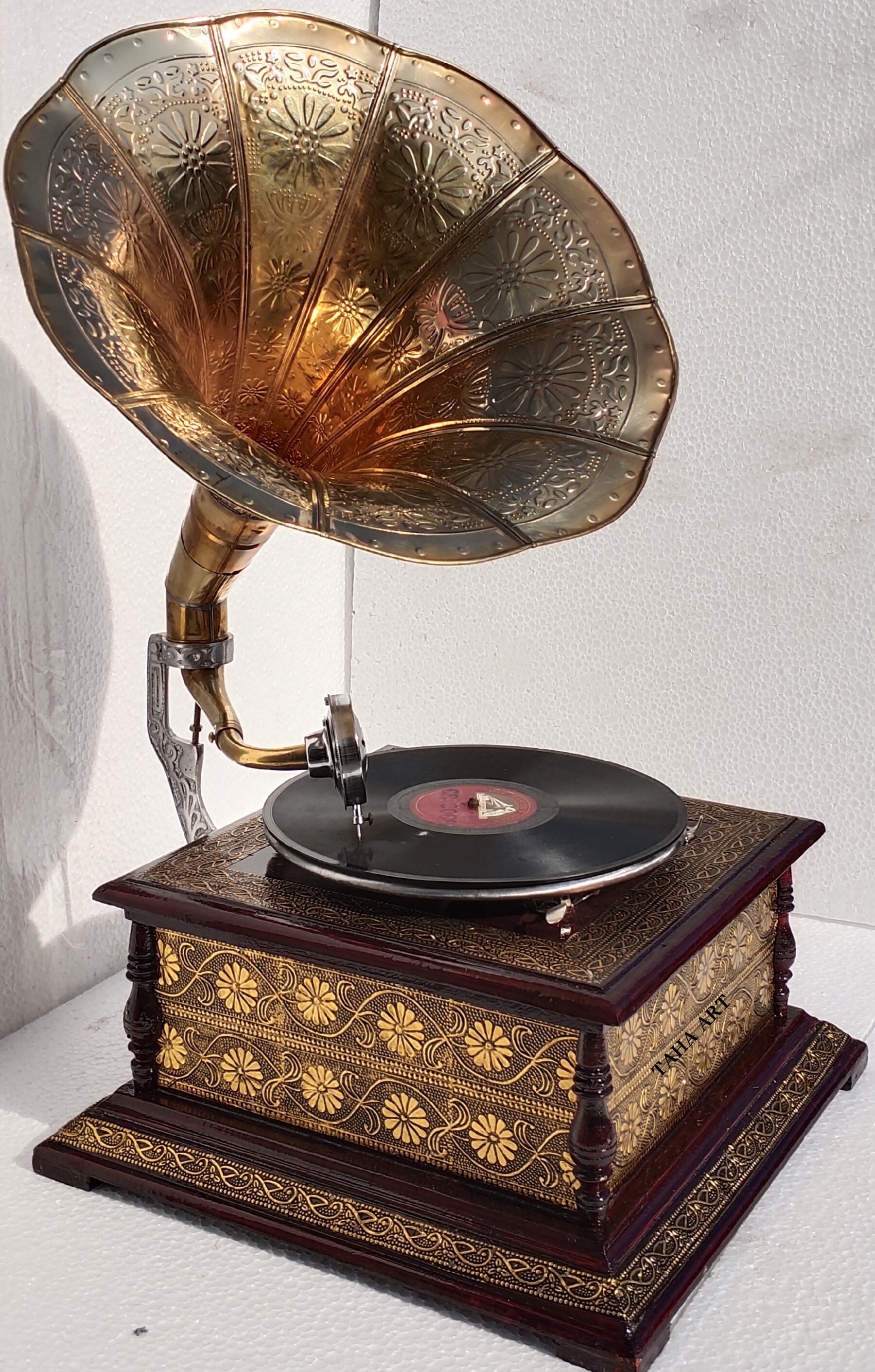 Get Free Telephone Antique Vintage Replica Gramophone Phonograph Record 