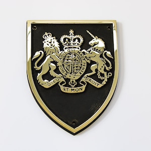 Handmade Bronze Shield: UK Coat of Arms Wall Decor
