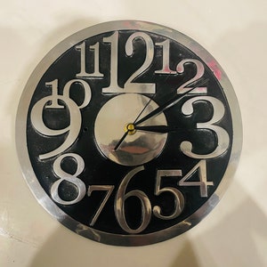 Hot cast silver aluminium wall clock - various background colours