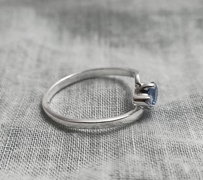 Heart Shaped Natural Semi Precious Aquamarine Gemstone with Cubic Zirconia Accent Stones Handmade Aquamarine /& Zircon Silver Ring