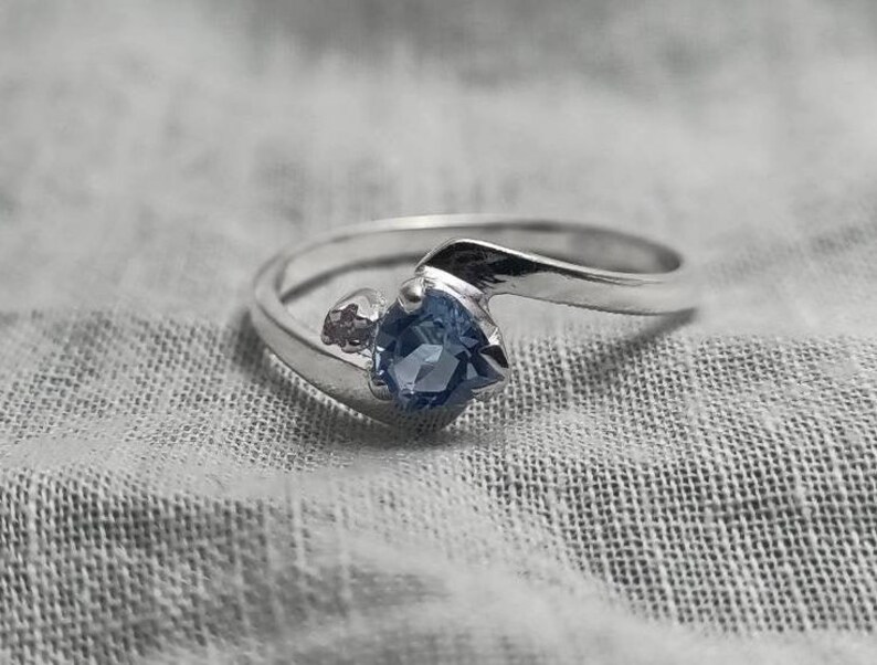 Heart Shaped Natural Semi Precious Aquamarine Gemstone with Cubic Zirconia Accent Stones Handmade Aquamarine /& Zircon Silver Ring