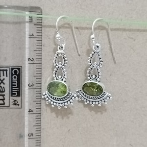 Sterling Silver Ear Studs with Oval Gemstone Options: Labradorite, Aquamarine, Peridot. Gemstone Earring. Ear Stud Earring, Ear lobe.