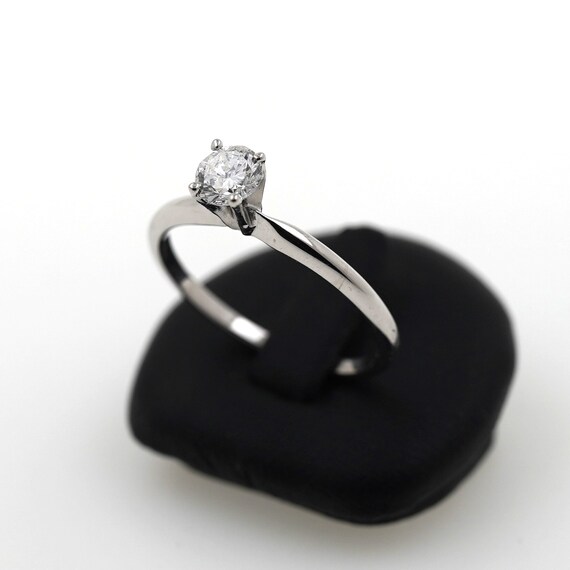 White gold ring value sale