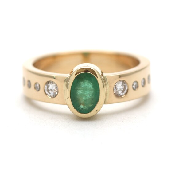 Emerald shop ring value