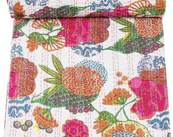 Weiße Kantha-Decke aus indischer Baumwolle, Bettüberwurf, Sofaüberwurf, Tagesdecke, Einzelgröße, handgefertigte Decke, Obstdruck