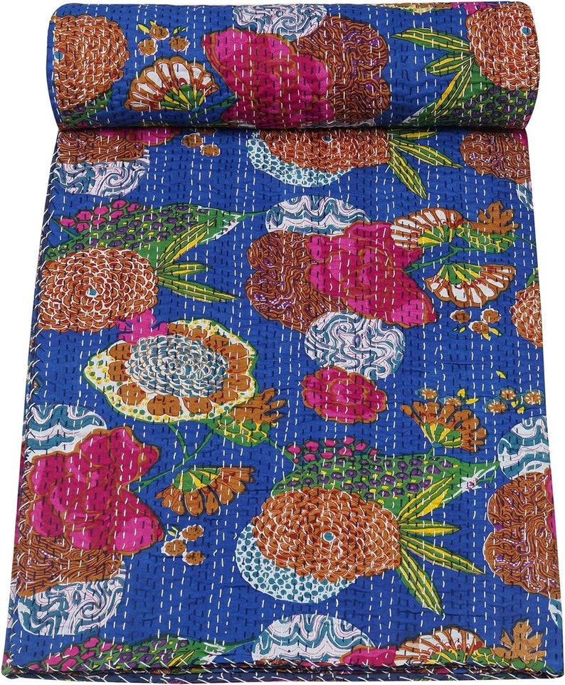 Stampa di frutta Trapunta Kantha Trapunte vintage fatte a mano Boho Biancheria da letto king size Coperta da tiro Copriletto Quilting Trapunte hippie in vendita immagine 1