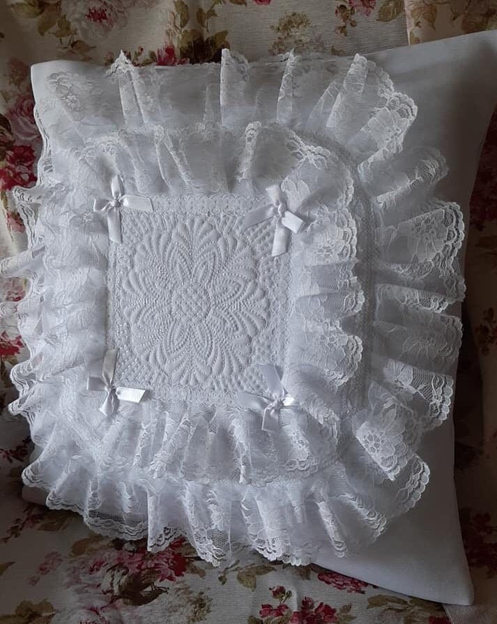 Housse de Coussin Blanche Dentelle Florale Shabby Romantique