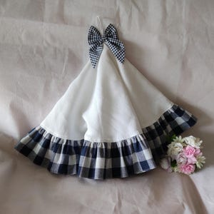 Navy blue gingham round hand towel