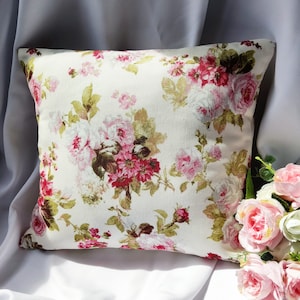 Old roses cushion