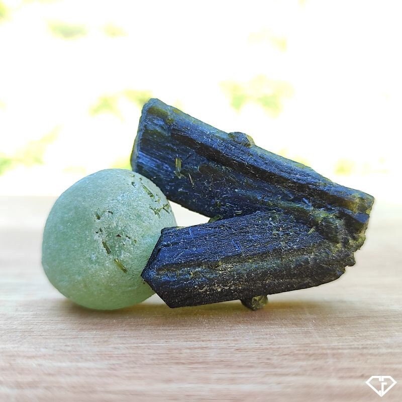 Prehnite sur Épidote Brute - Pierre Naturelle Du Mali | Collection, Idée Cadeau, Lithotherapie