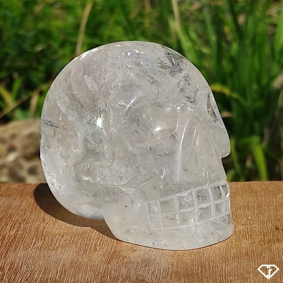 Crâne en Cristal de roche naturel du Brésil