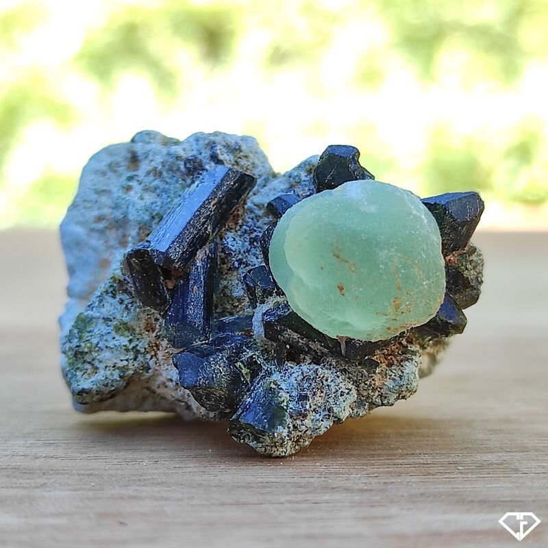 Prehnite sur Épidote Brute - Pierre Naturelle Du Mali | Collection, Idée Cadeau, Lithotherapie