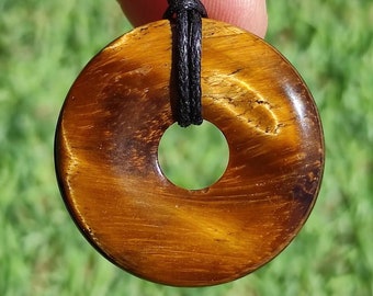 Tiger's eye pendant donut shape (gift idea, lithotherapy)