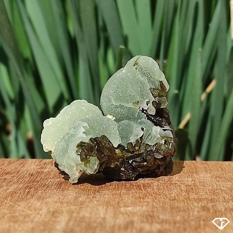 Prehnite sur Épidote Brute - Pierre Naturelle Du Mali | Collection, Idée Cadeau, Lithotherapie