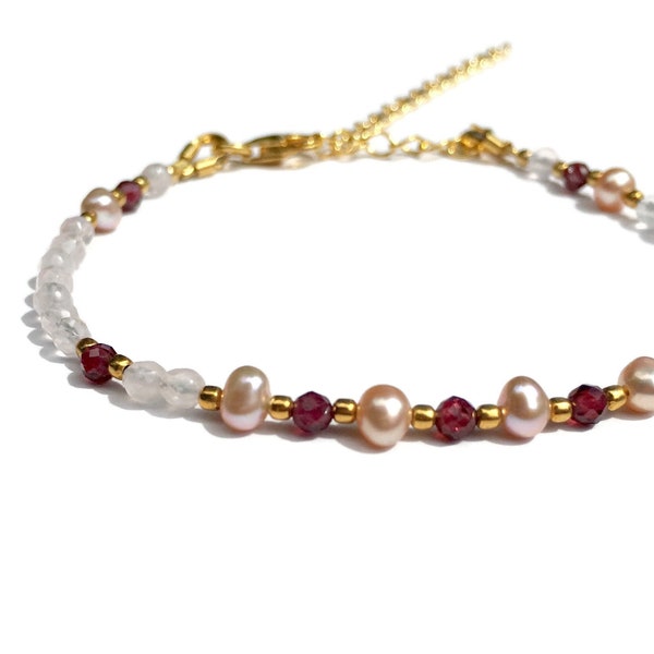 Bracelet grenat quartz rose, perles d'eau douce rose blush de forme baroque en argent massif, bijou grenat or, cadeau anniversaire, mariage