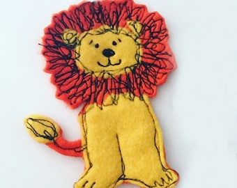 Lion Brooch, Jungle Animal Brooch, Fabric Brooch, Animal Accessory, Gift for Her, Lion Gift, Gift for Lion Lover