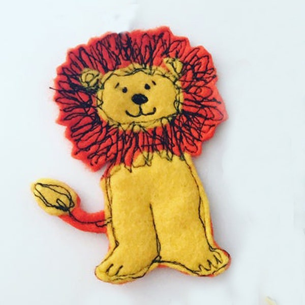 Lion Brooch, Jungle Animal Brooch, Fabric Brooch, Animal Accessory, Gift for Her, Lion Gift, Gift for Lion Lover