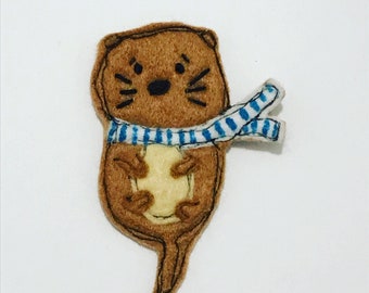 Otter Brooch, Animal Brooch, Fabric Brooch, Animal Accessory, Gift for Her, Otter Gift, Gift for Otter Lover