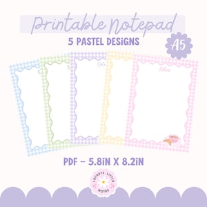 Pode incluir: Cinco blocos de notas imprimíveis A5 com bordas xadrez vichy em tons pastel e bordas recortadas. O texto diz Printable notepad, 5 PASTEL DESIGNS, A5, Notes e PDF - 14,8 cm x 21 cm. Um pequeno gráfico de uma chávena e croissant aparece.