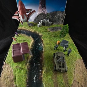 Fan Made Halo Diorama "Battle for Reach" 43 x 30 cm