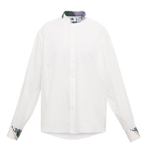 Upcycle white oversize shirt, sustainable clothing, recycling blouse image 3