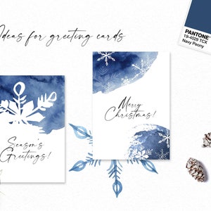 Puede incluir: Dos dise&ntilde;os de tarjetas de felicitaci&oacute;n de acuarela con copos de nieve y lavados de acuarela azules. La primera tarjeta dice "Season's Greetings!" y la segunda tarjeta dice "Merry Christmas!"